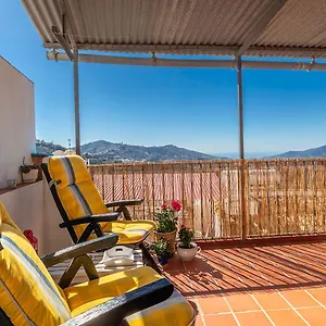 Casa Marlo, Spacious House In The Lively Centre Of Holiday home
